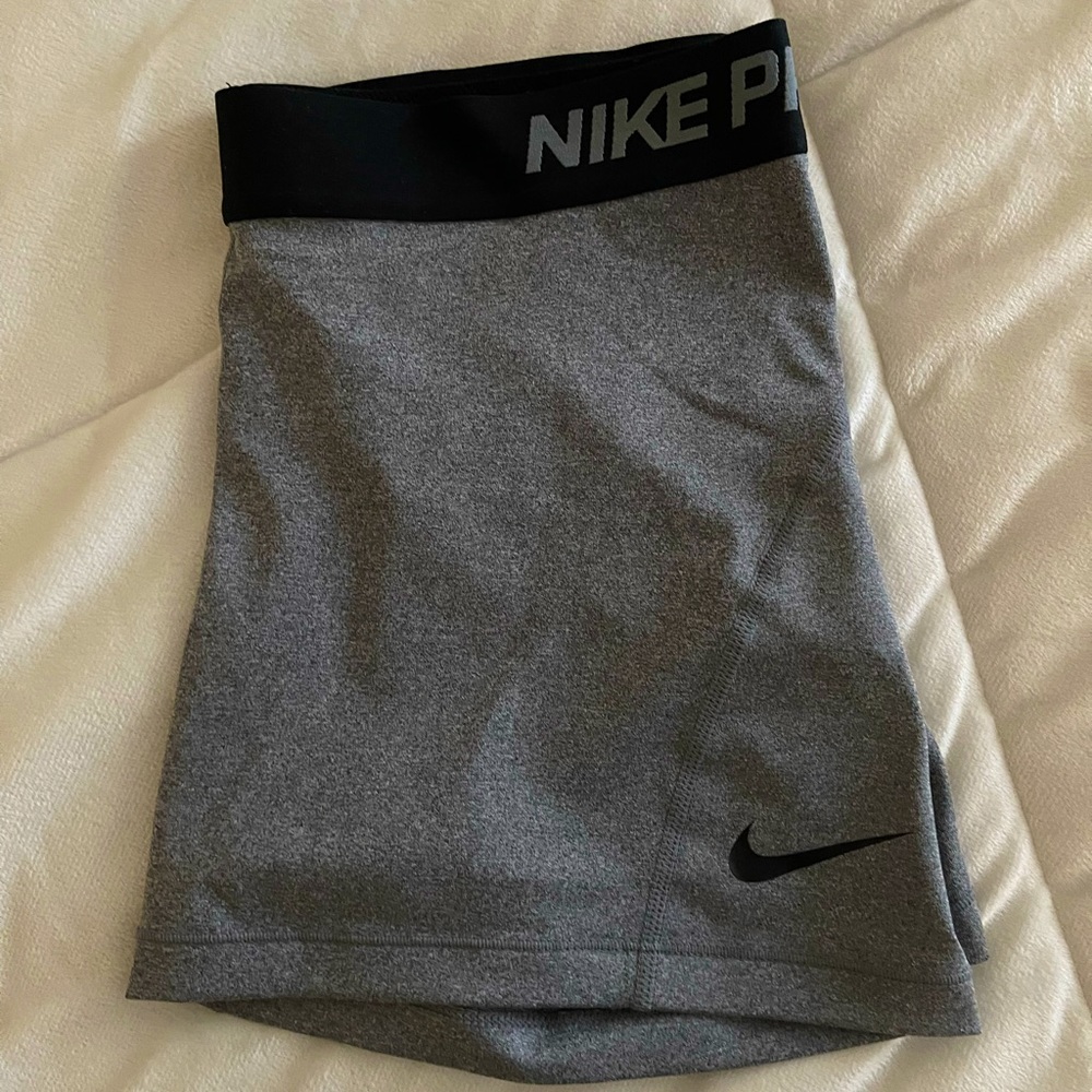 Nike Pro grey shorts